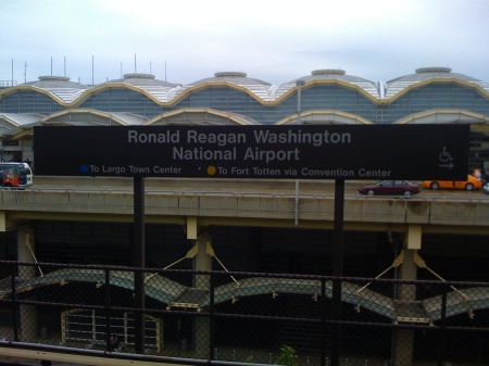 ronald reagan airport metro.jpg
